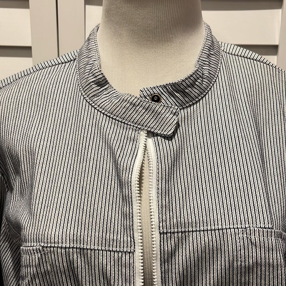 Kathy Ireland zipper Jacket in blue/ white - Picture 2 of 5